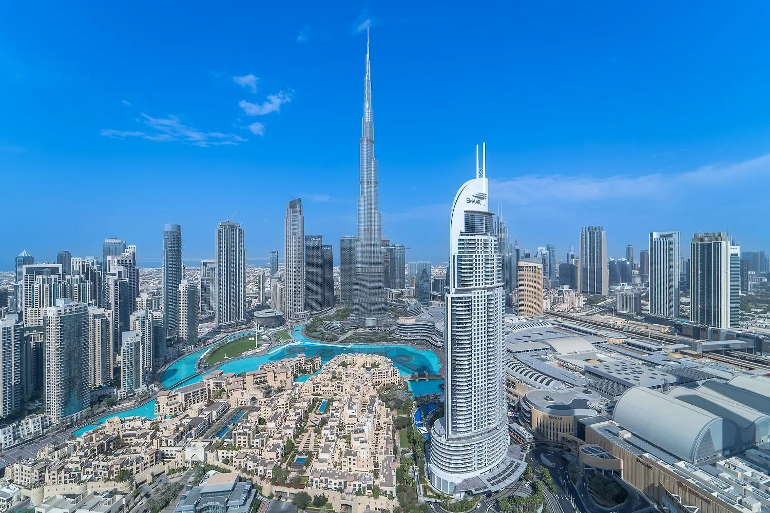 Luxury 3Br, Maidroom Full Burj & Fountain Views Dubai